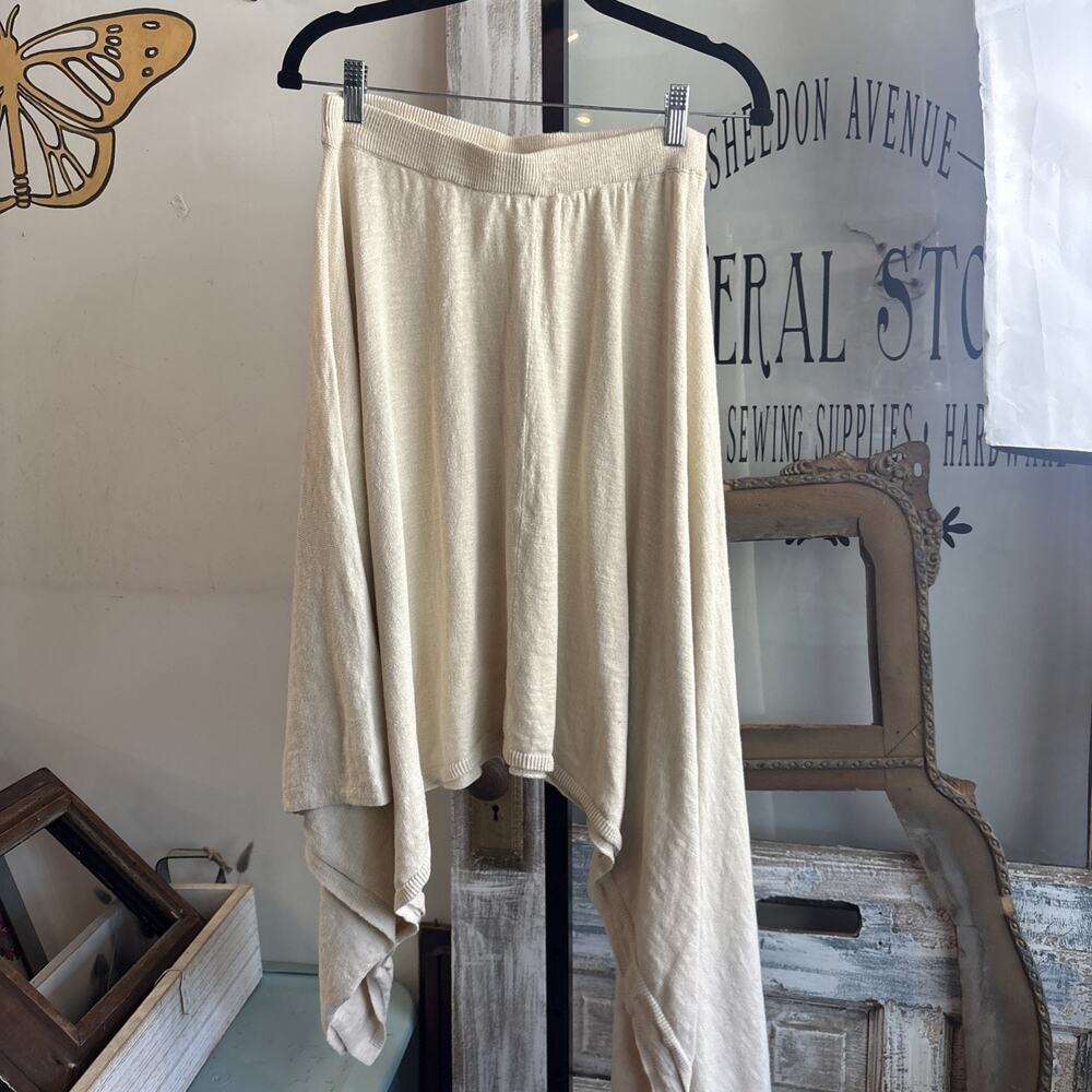 Free Est Free People Cream Skirt Size S-P